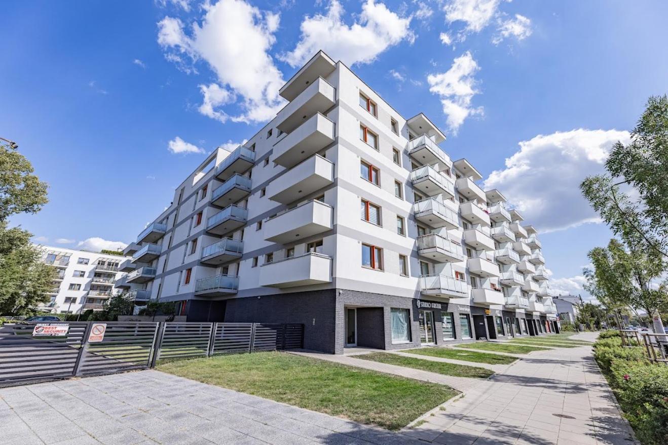 Fajny Apartament Z Parkingiem, Obok Metra. Varşovia Exterior foto