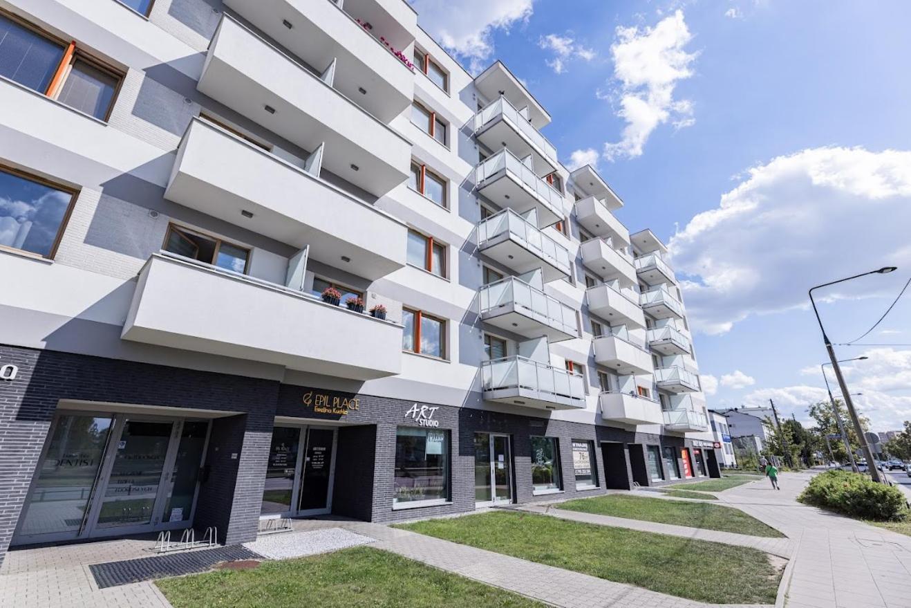 Fajny Apartament Z Parkingiem, Obok Metra. Varşovia Exterior foto